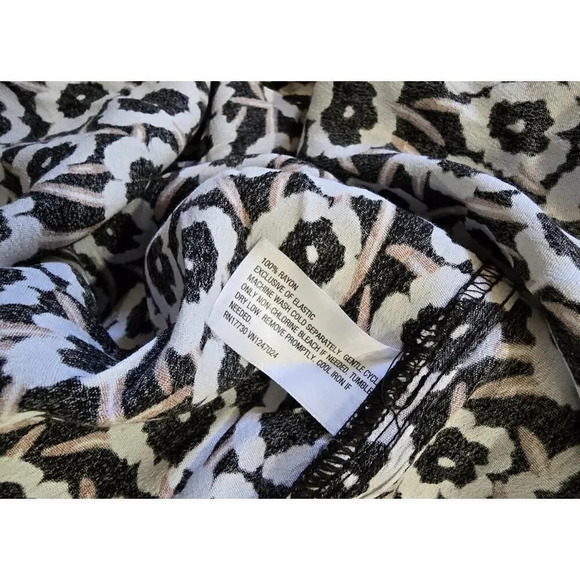 Diane Von Furstenberg X Target Women’s floral adjustable straps Smocked dress - Picture 8 of 10